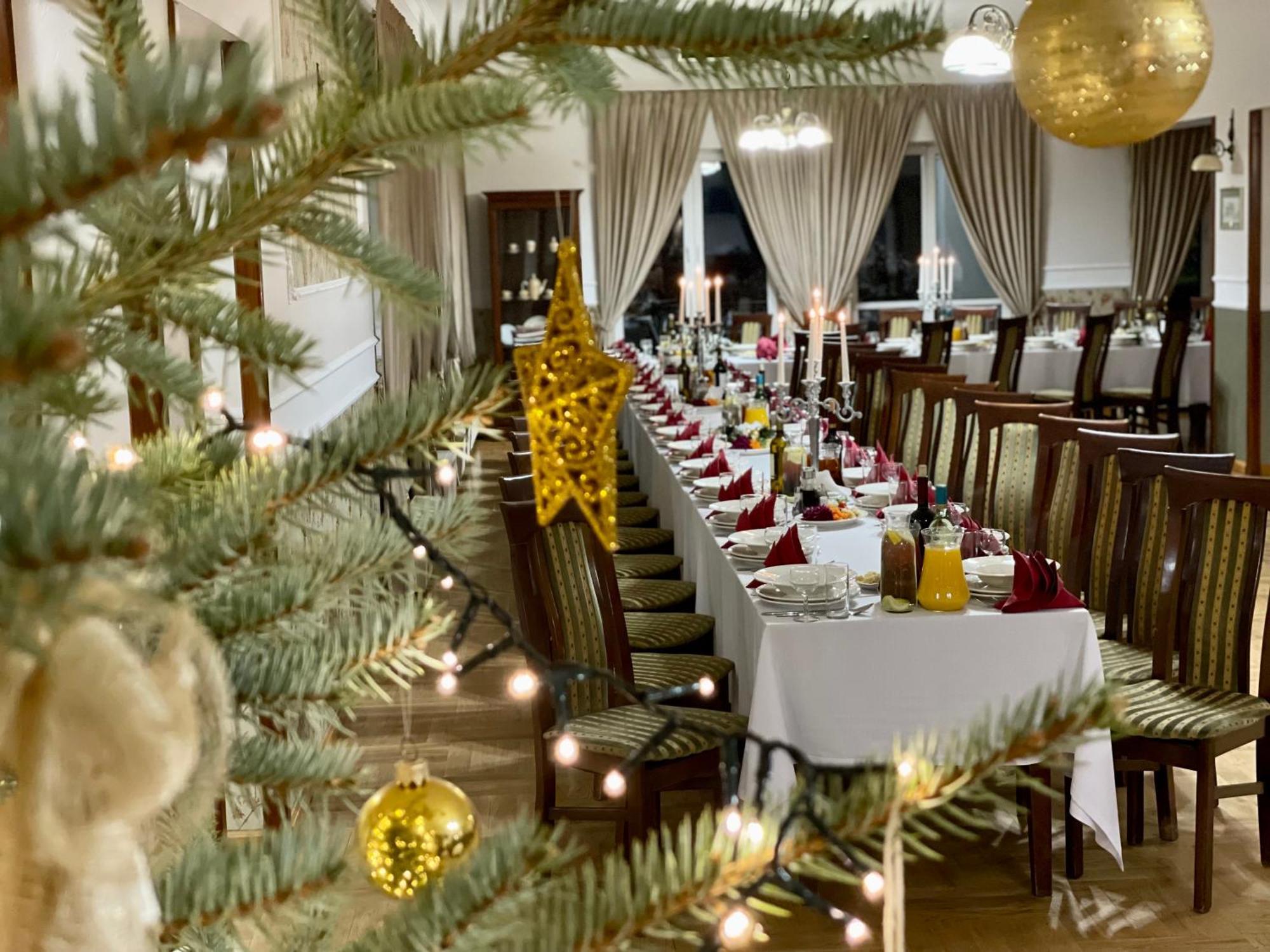 Bed and Breakfast Gosciniec "Nad Warta" Унеюв Экстерьер фото