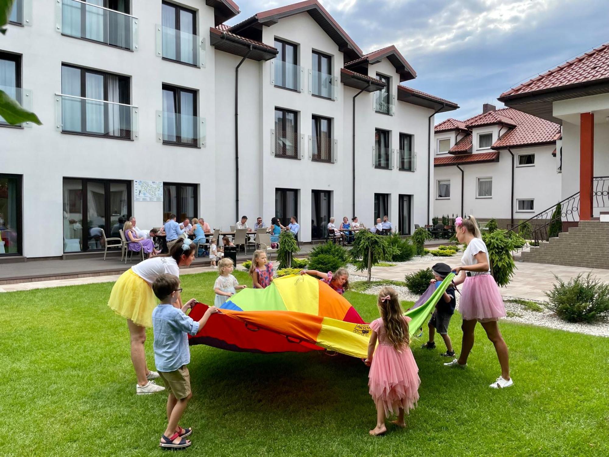 Bed and Breakfast Gosciniec "Nad Warta" Унеюв Экстерьер фото