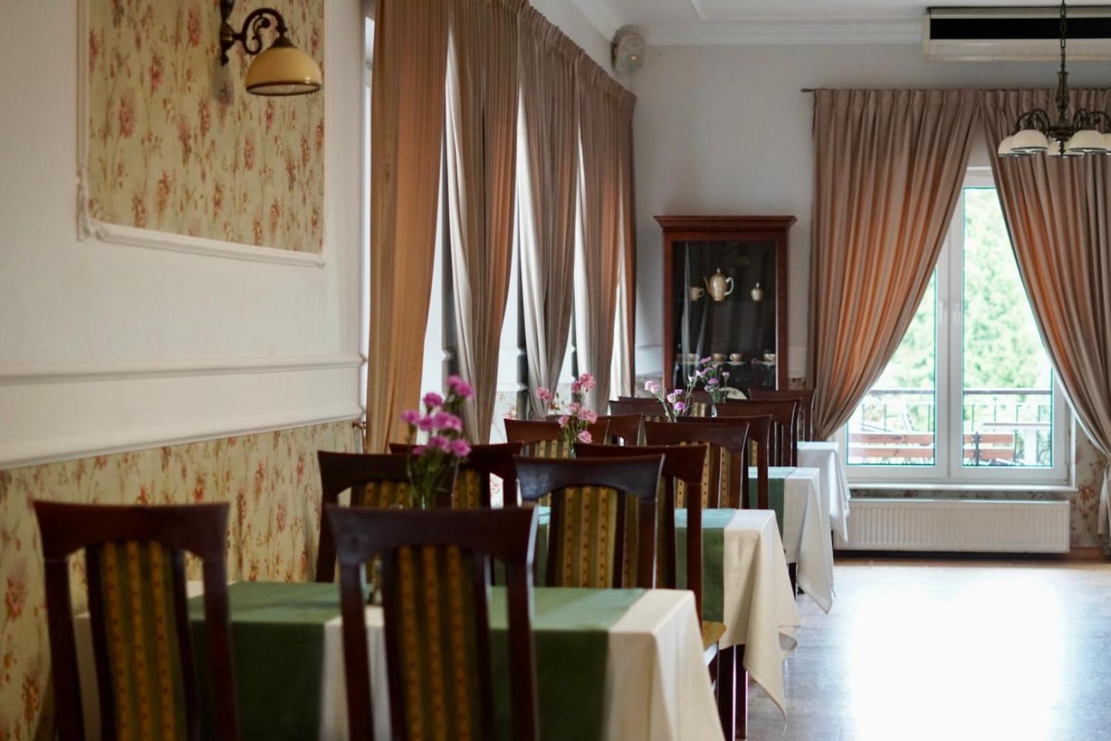 Bed and Breakfast Gosciniec "Nad Warta" Унеюв Экстерьер фото